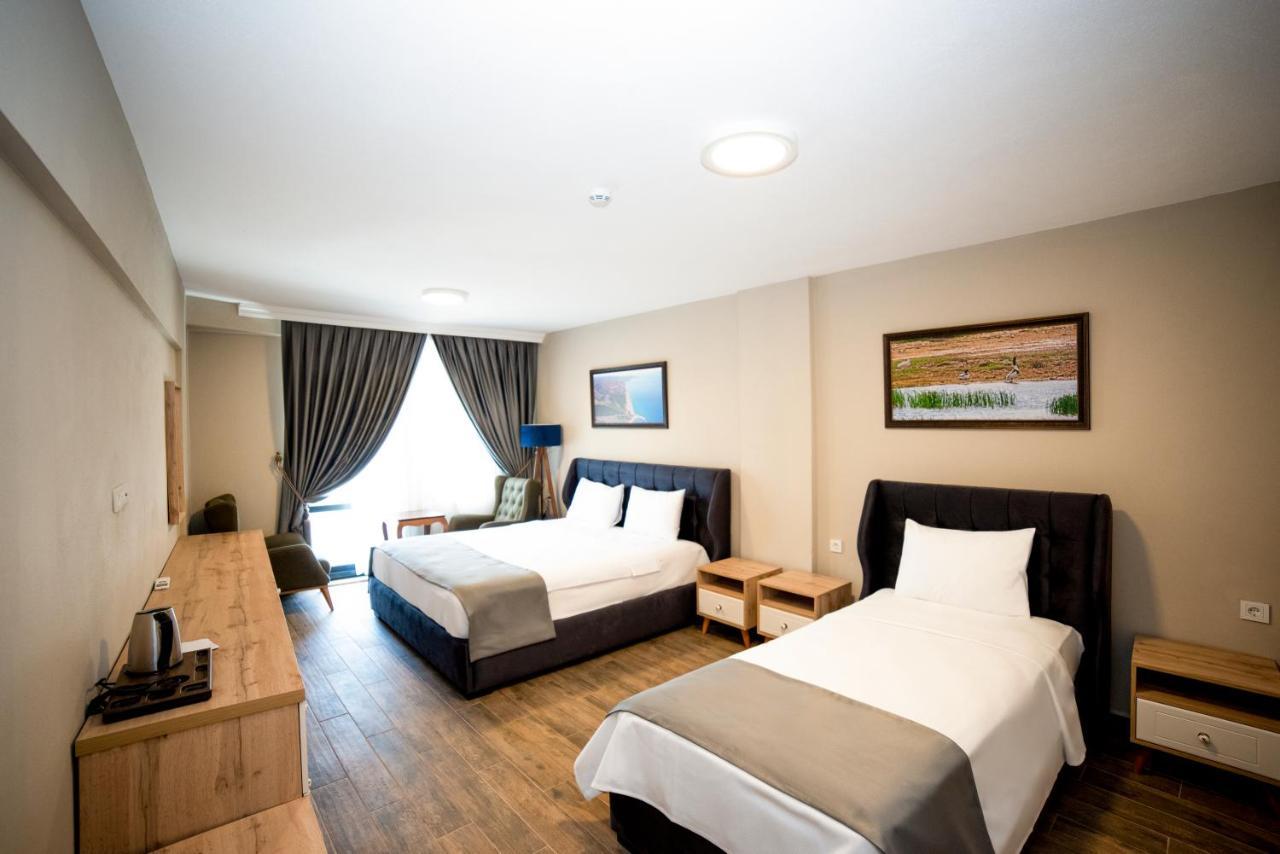 Imroz Elia Hotel Bagian luar foto