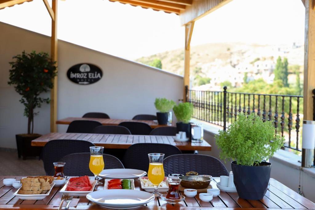 Imroz Elia Hotel Bagian luar foto