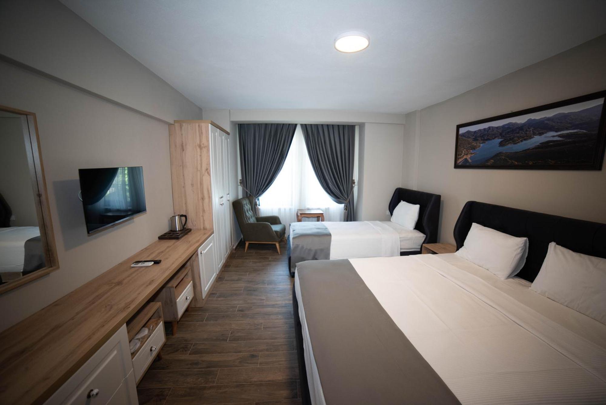Imroz Elia Hotel Bagian luar foto