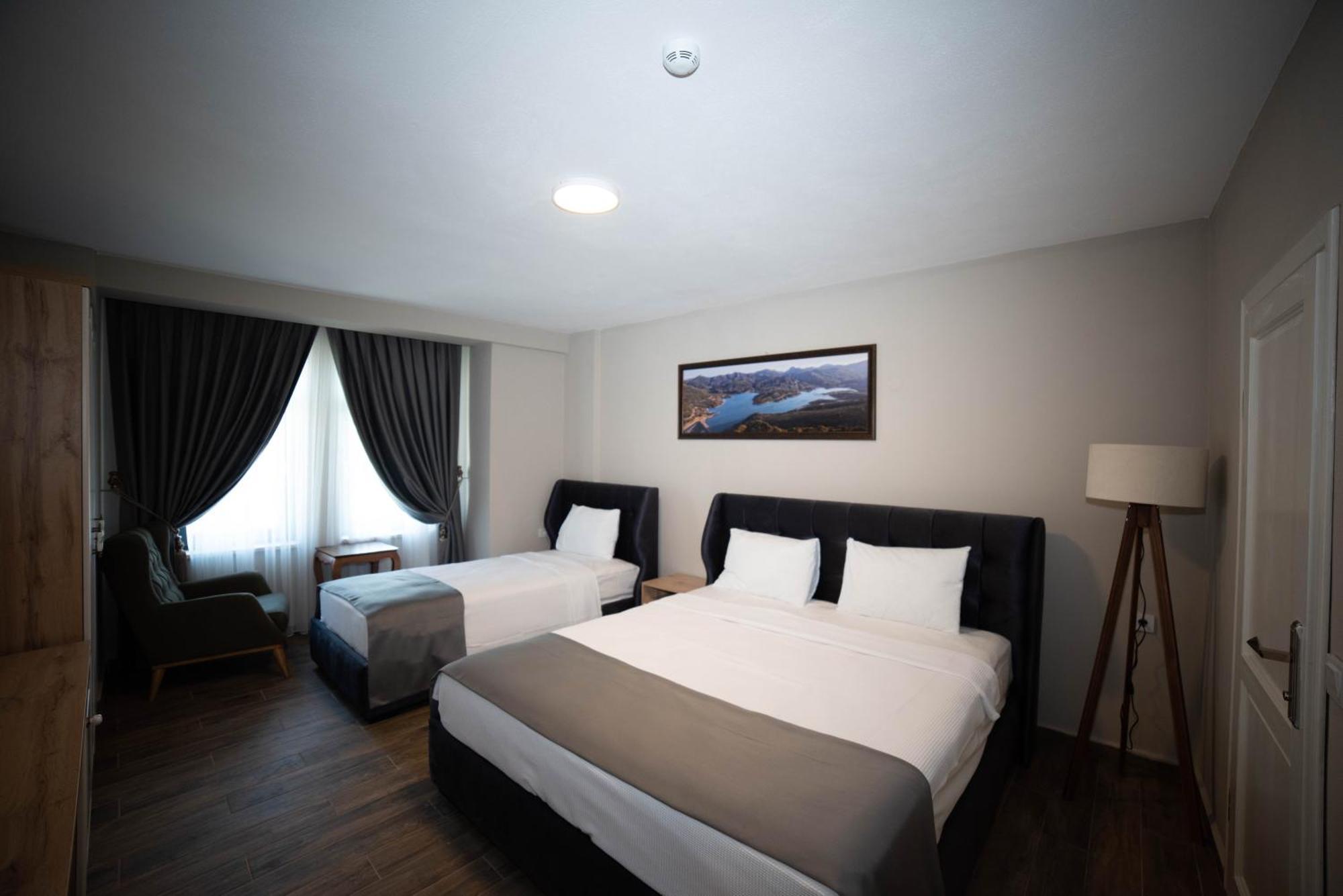 Imroz Elia Hotel Bagian luar foto