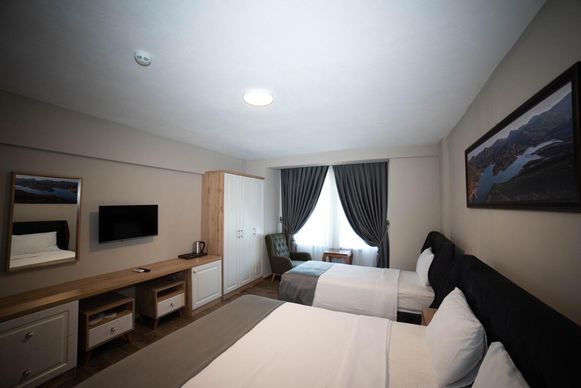 Imroz Elia Hotel Bagian luar foto