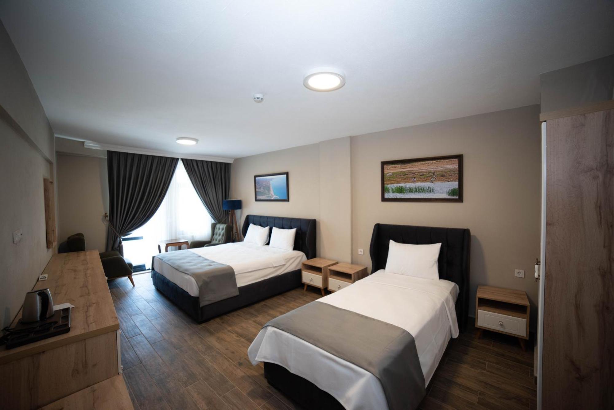 Imroz Elia Hotel Bagian luar foto
