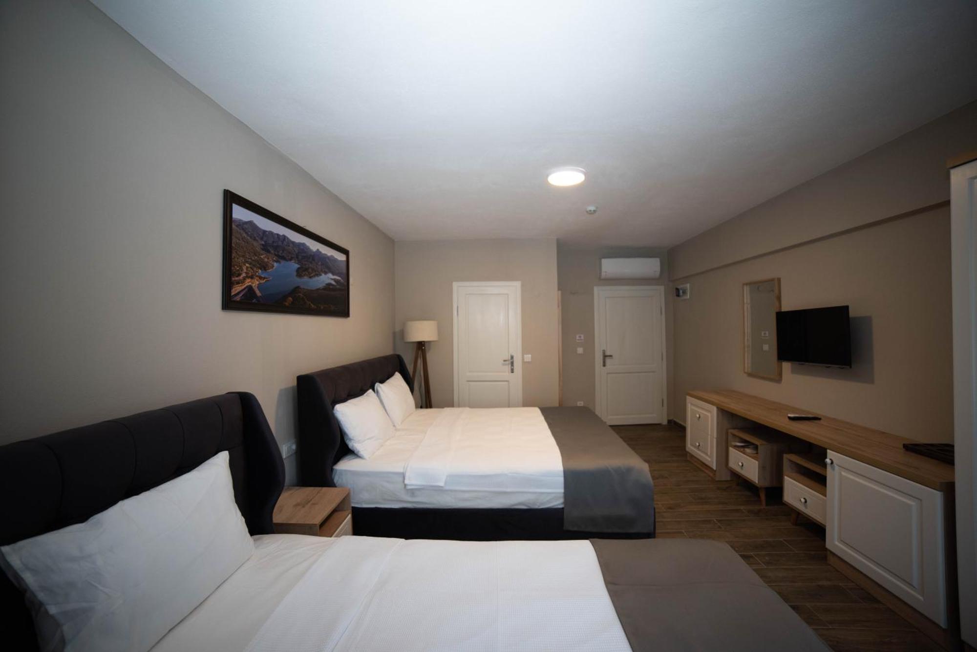 Imroz Elia Hotel Bagian luar foto